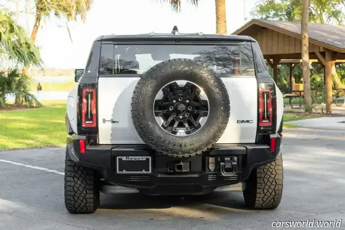 ¿Off 36,000 de Descuento en MSRP Después de Solo 303 Millas? Este Comprador de Hummer EV 2025 Cometió Un Atraco | Carscoops